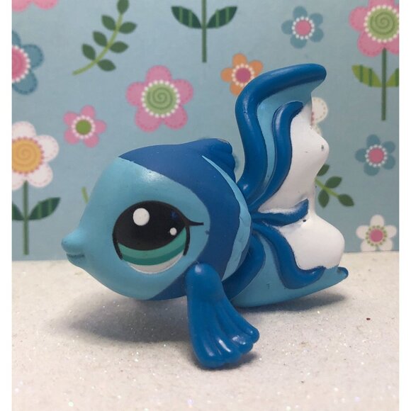 Authentic Littlest Pet Shop # 2455 Teal Blue Tropical Hawaii Blythe Beta Fish - Picture 2 of 3